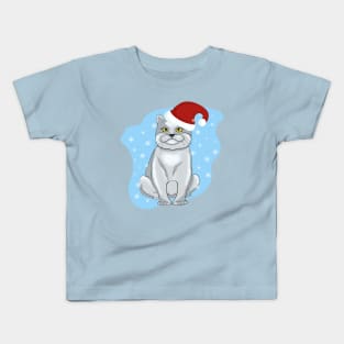 Christmas cat. Santa cat on a blue background with snowflakes. Kids T-Shirt